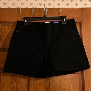 Women’s Apt. 9 Black Mid Rise Short Size 6